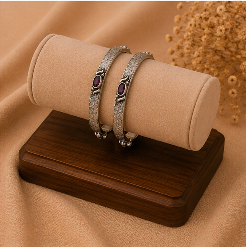 Royal Engraved Gemstone Oxidized Silver Bangles