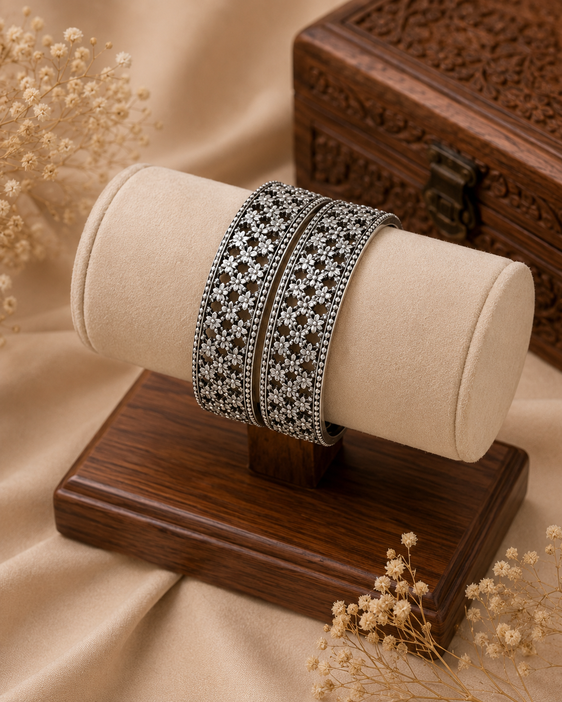 Silver Floral Lattice Oxidised Bangle Set