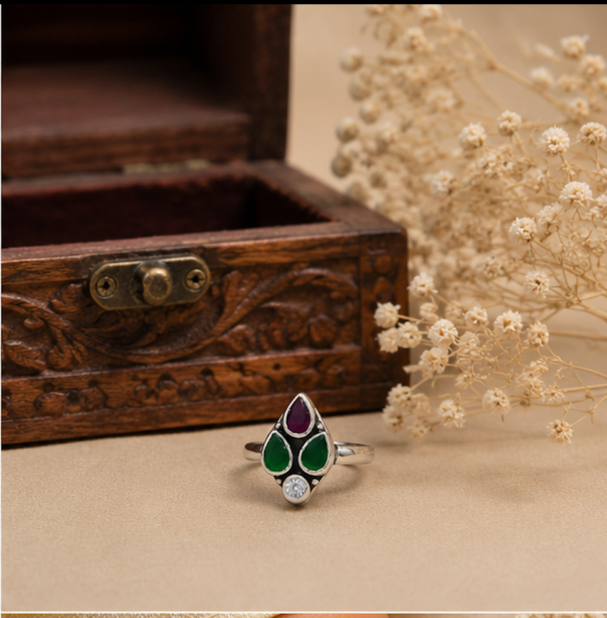 Antique Silver Triple Stone Green & Purple Toe Ring