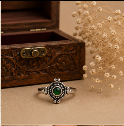 Antique Silver Green Stone Beaded Toe Ring