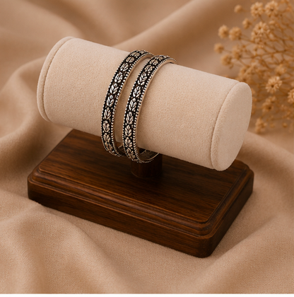 Antique Silver Double-Band Floral Pattern Bangle