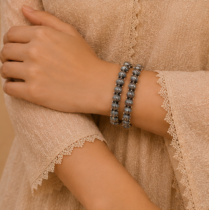 Heritage Ribbed Oxidized Silver Bangles