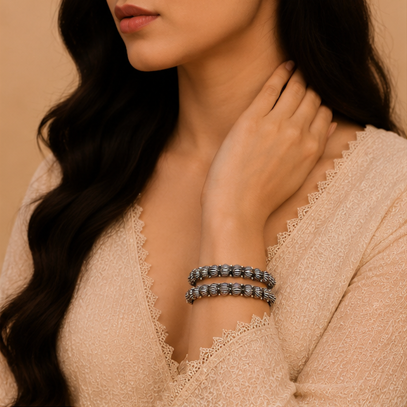 Heritage Ribbed Oxidized Silver Bangles