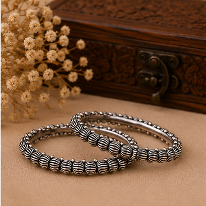 Heritage Ribbed Oxidized Silver Bangles