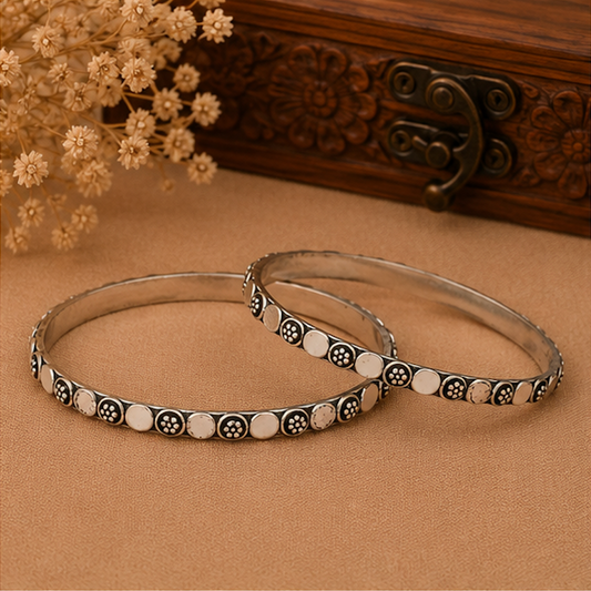 Heritage Dot Motif Oxidized Silver Bangles