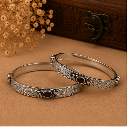 Royal Engraved Gemstone Oxidized Silver Bangles