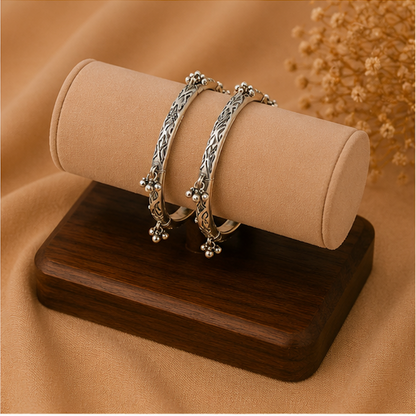 Antique Floral Charm Silver Bangle