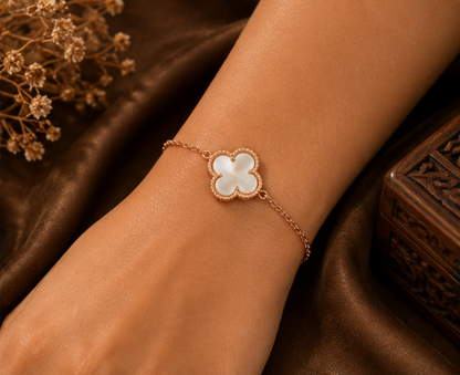 Pearl Clover Rose Gold Bracelet