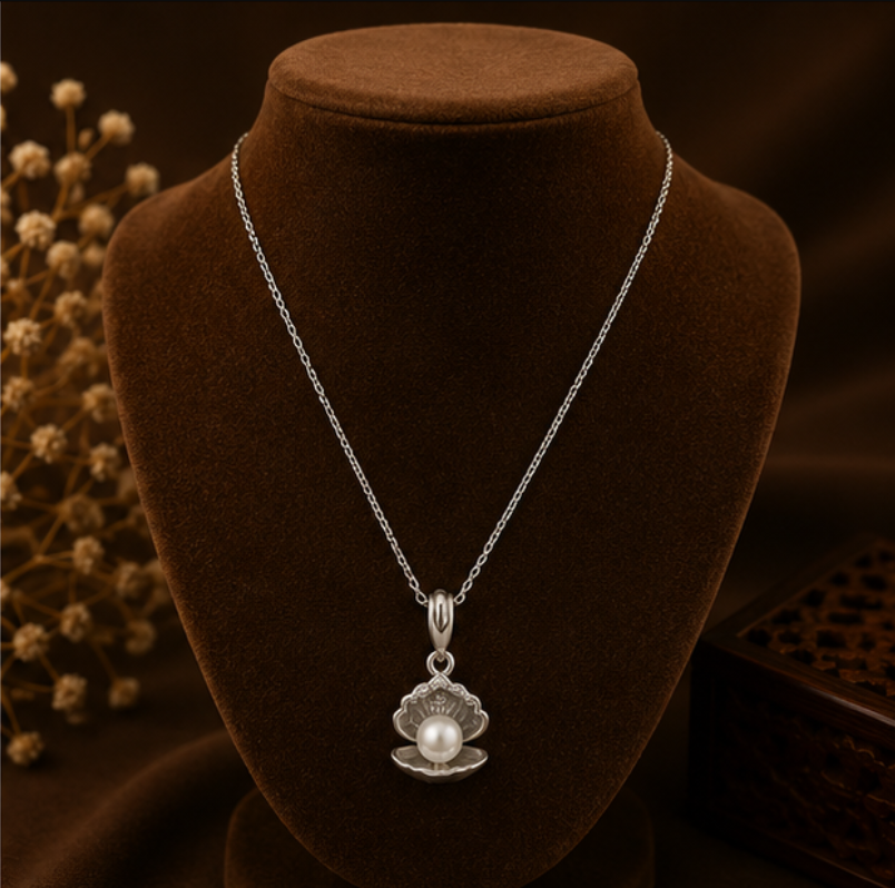 Pearl Seashell Elegance Necklace