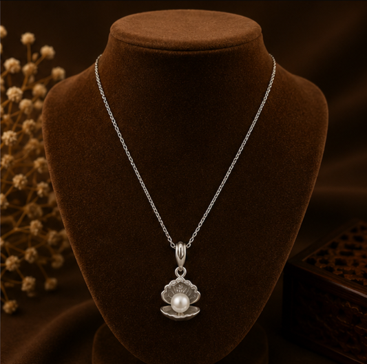 Pearl Seashell Elegance Necklace