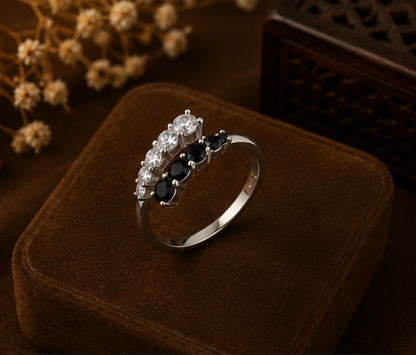Dual Contrast Black & White Stone Ring