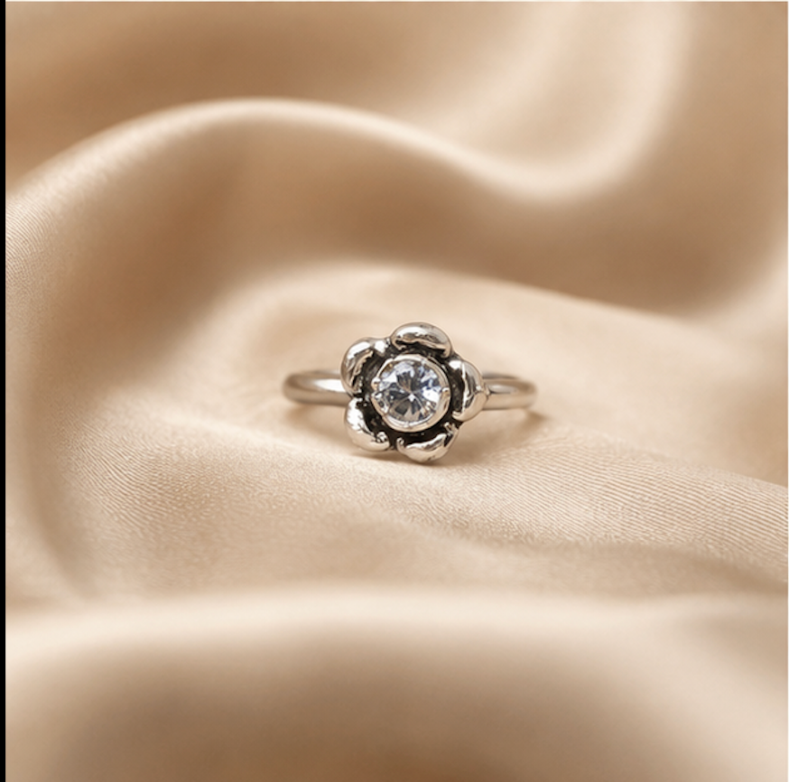 Antique Silver Floral Solitaire Toe Ring