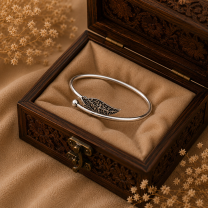 Antique Silver Feather Flexible Bracelet