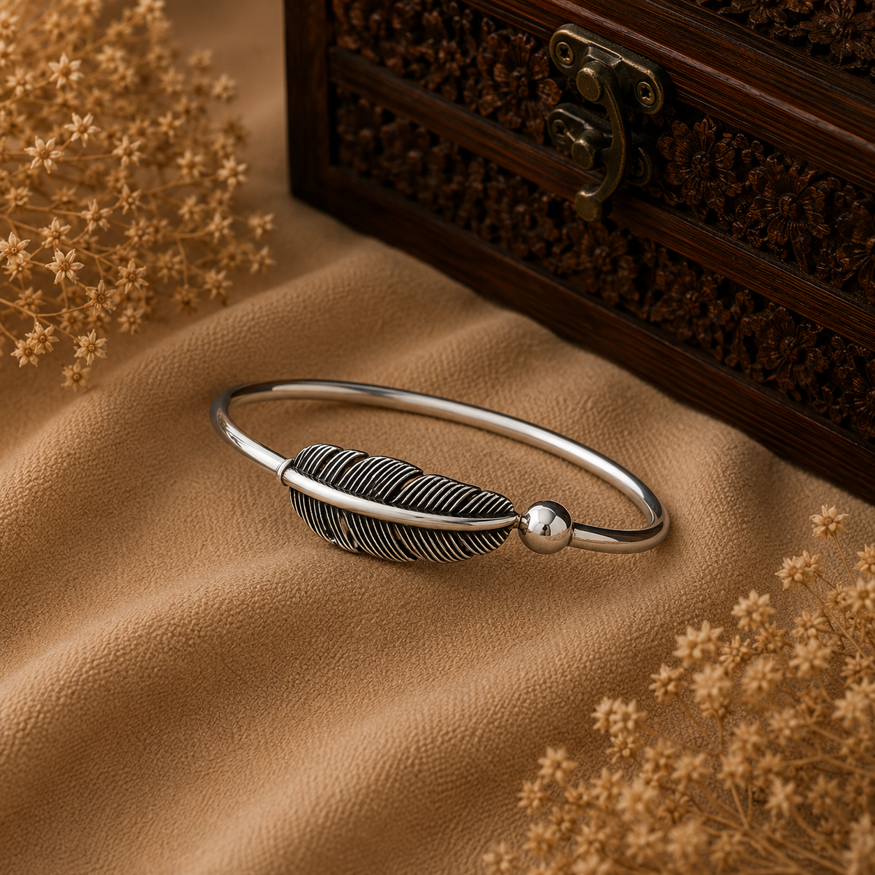 Antique Silver Feather Flexible Bracelet
