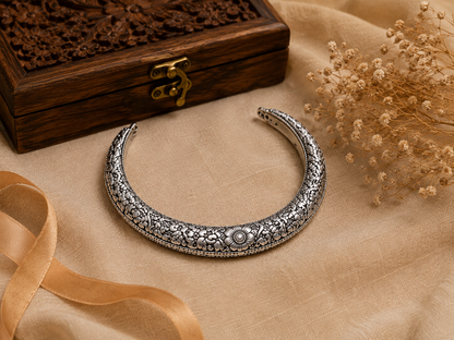 Maharani Floral Oxidised Silver Hansli Necklace