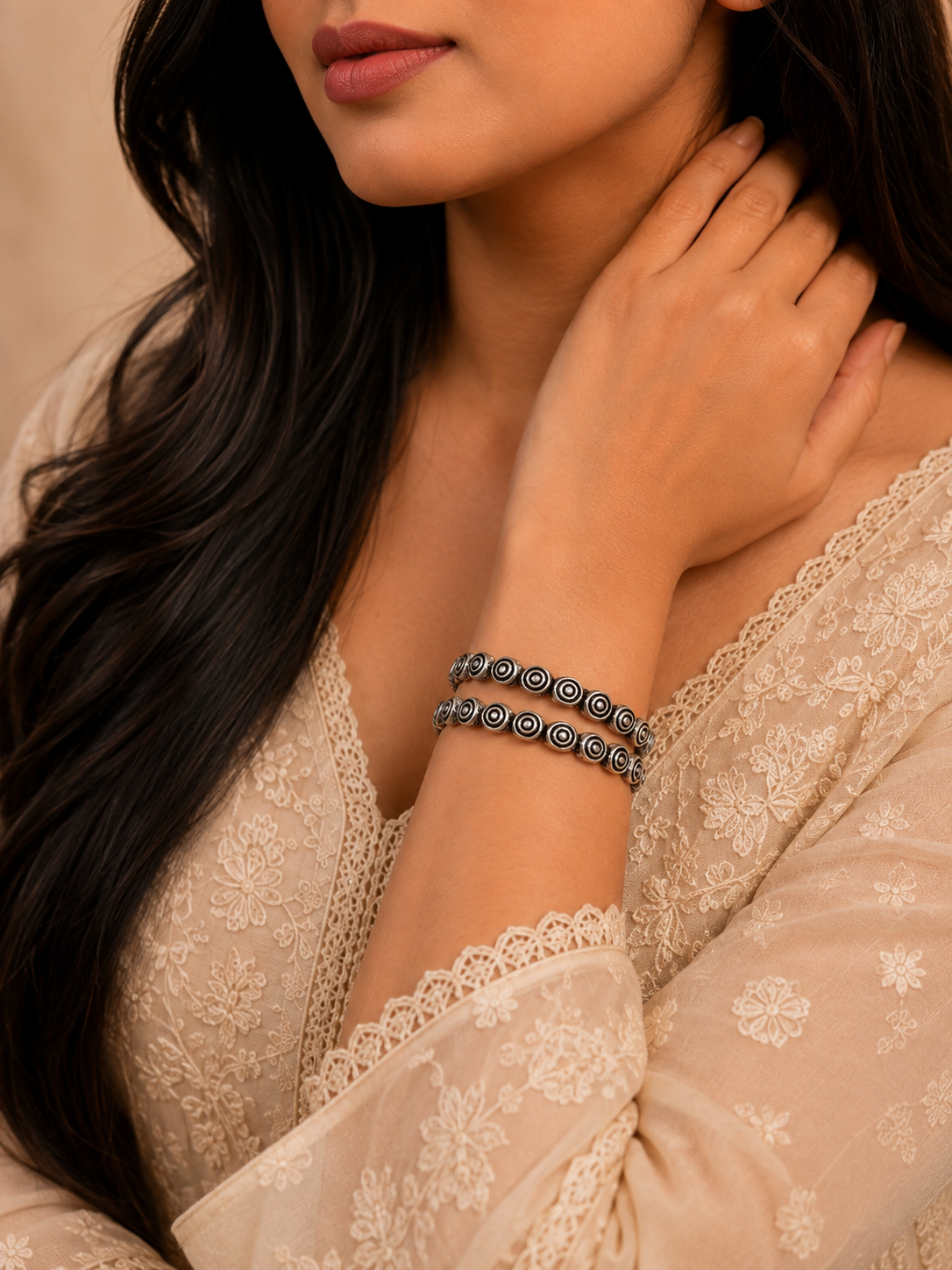 Classic Circle Motif Silver Bangles