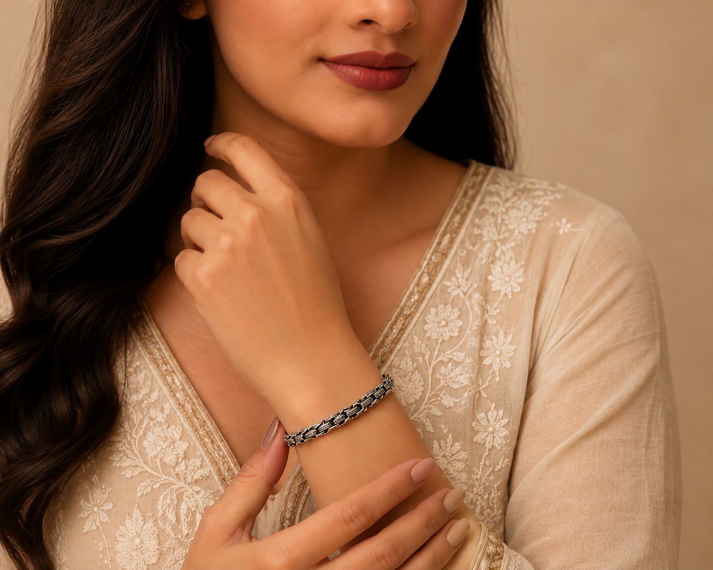 Royal Oxidized Silver Link Bracelet