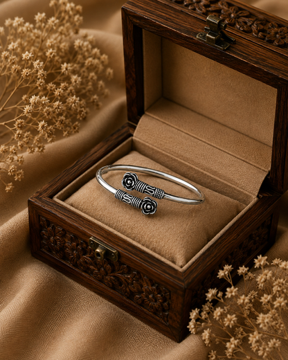 Antique Silver Floral Flexible Bracelet